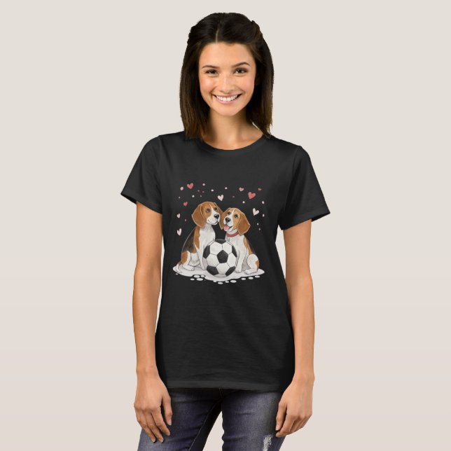 Beagles  with soccer ball for Valentine's Day T Shirt (Hel framsida)