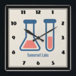 Beaker & Test Tube Science Thmet Fyrkantig Klocka<br><div class="desc">En klocka med en söt teckning av ett provrör och bägare. Perfekt för vetenskapen älskare.</div>