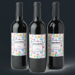 Beakers and Flasks Roligt Science Mönster Vinflaska Etikett<br><div class="desc">Flaska-etiketter med roligt och färglöst mönster. Forskare vibe med bakers och flaskor av olika format och storlek i starkt lycklig färg.</div>