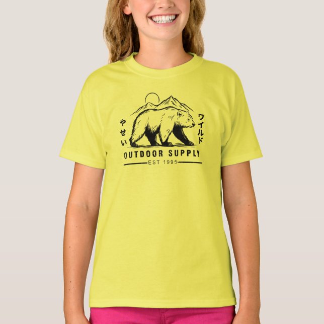 Bear adventure outdoor supply t shirt (Framsida)