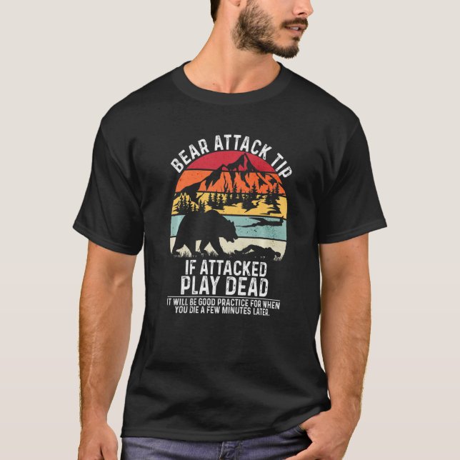 Bear Attack Tip Camping Hiking Outdoor Travel Vint T Shirt (Framsida)