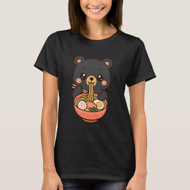 Bear Eating Ramen Noodles Kawaii Cute Funny T Shirt (Framsida)