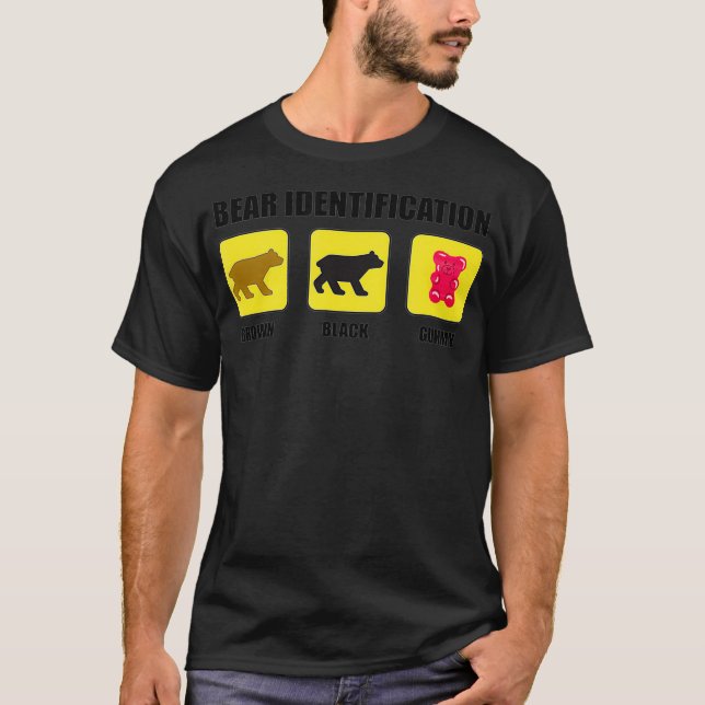 Bear Identification Funny T Shirt (Framsida)