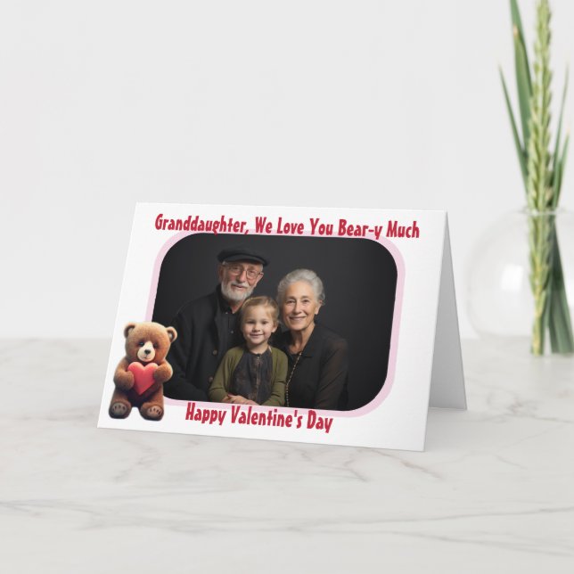 Bear ThMeed Valentine Day Card for GrandDotter Helgkort (Framsida)