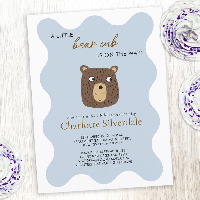 Bear Unge Baby Shower-inbjudan för Little Bear Vykort (Cute little bear cub personalized custom text baby shower invitation postcard)