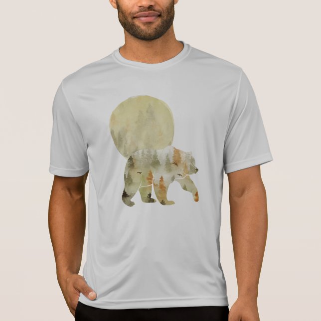 Bear Walking i Skogen Måne målade skogen Wildlife T Shirt (Framsida)