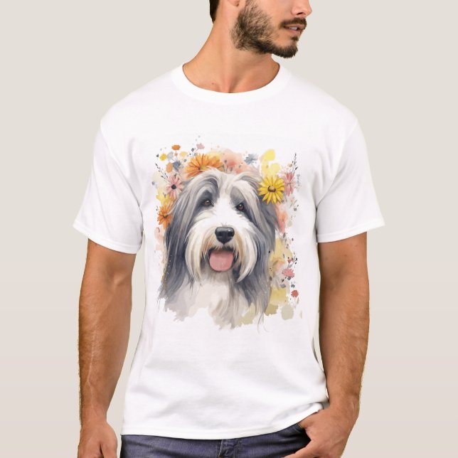 Bearded Collie mellan Wildblommor 1 T Shirt (Framsida)