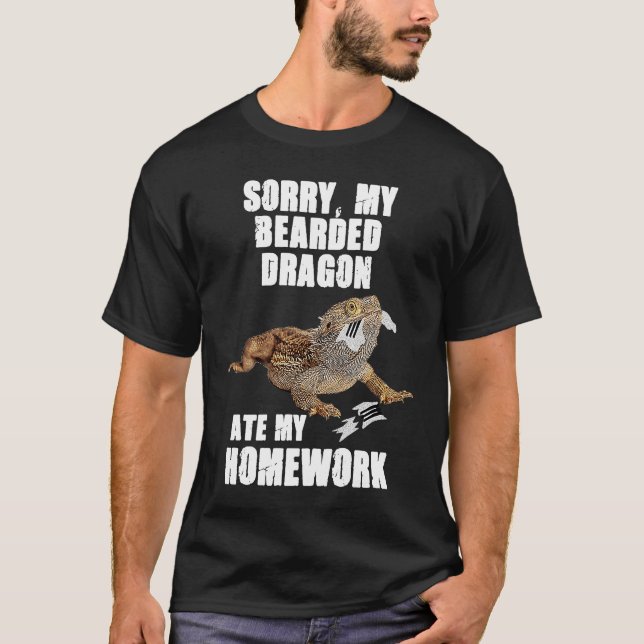 Bearded Dragon Ate Homework Reptiles  Pet Owner Gr T Shirt (Framsida)