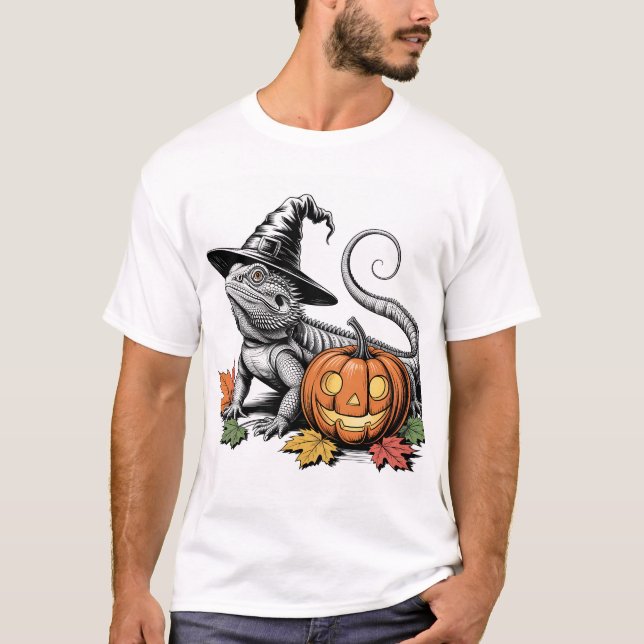 Bearded Dragon Witch and Pumpkin T Shirt (Framsida)