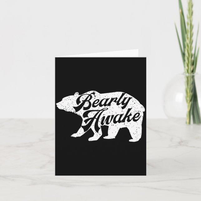 Bearly Awake Bear. Funny Bear Christmas Pajamas Gi Kort (Framsida)