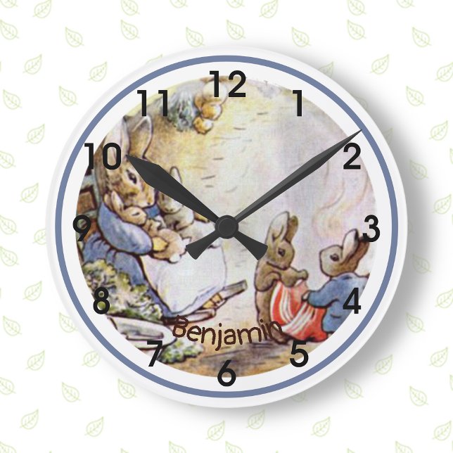 Beatrix Potter Bunny Family Round Clock Rund Klocka (Skapare uppladdad)