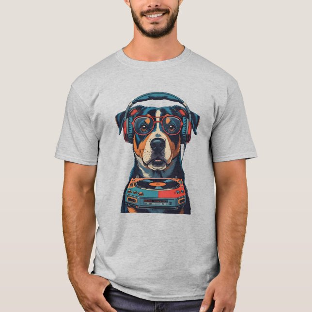 Beats & Barks: Hund DJ T Shirt (Framsida)