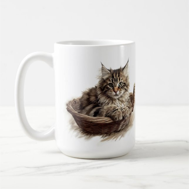BEAUTIFUL BROWN TABBY MAINE COON CAT I BASKET KAFFEMUGG (Vänster)