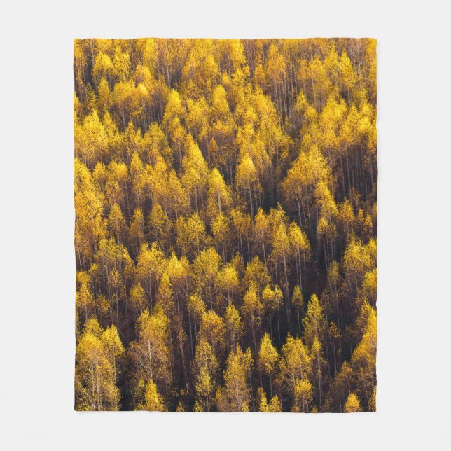 BEAUTIFUL PINE TREE FOREST FLEECEFILT (Framsidan)
