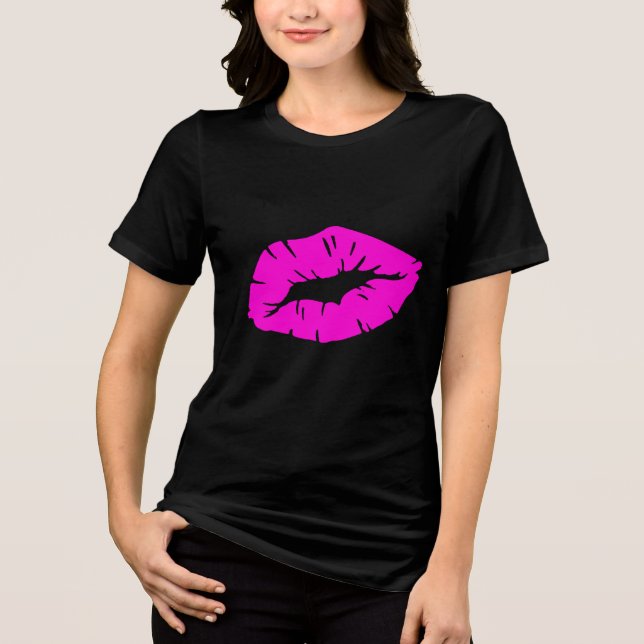 Beautiful Playful Pink Lipstick Kiss Isolated T Shirt (Framsida)