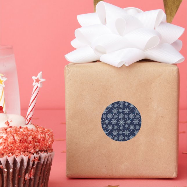 beautiful snow crystal pattern runt klistermärke (Fest)