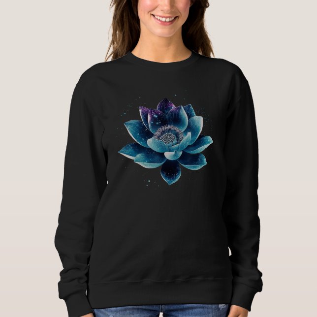 Beautiful vibrant blue lotus pretty flower blossom t shirt (Framsida)