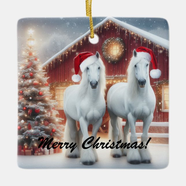 Beautiful White Horses wearing a santa hats Julgransprydnad Keramik (Framsida)