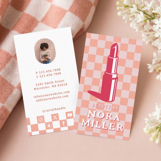 Beauty By Retro Pink Checkerboard Lipstick Makeup Visitkort (Beauty By Retro Pink Checkerboard Lipstick Makeup Business Card)