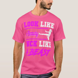 Beauty Kick som en Beas Kickboxing T Shirt