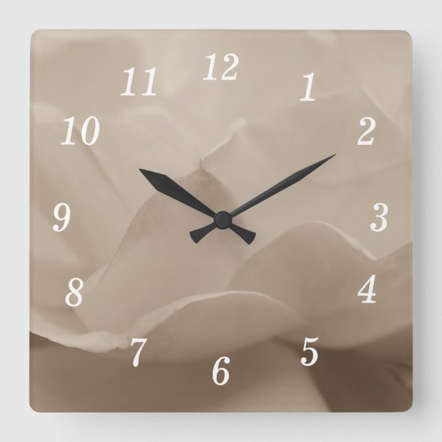 Beauty of a Ro Sepia Wall Clock Fyrkantig Klocka (Framsida)