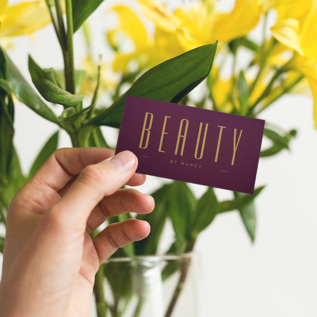 Beauty Salon Burgundy och Guld enkelt Visitkort (Skapare uppladdad)