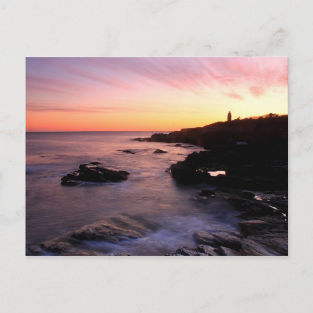 Beavertail Ocean Bluffs Lighthouse Sunset Vykort (Framsida)