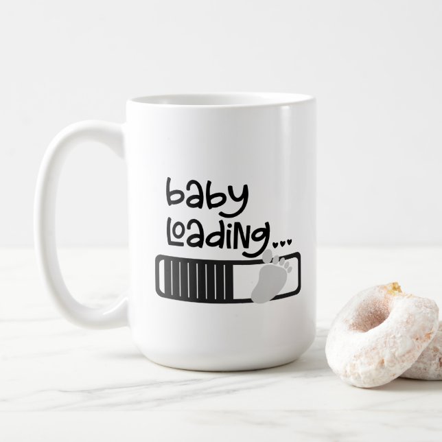 Bebis laddar kaffemugg (Med munk)