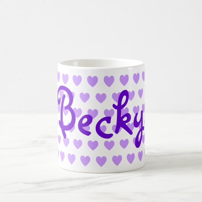 Becky in Lila Kaffemugg (Center)