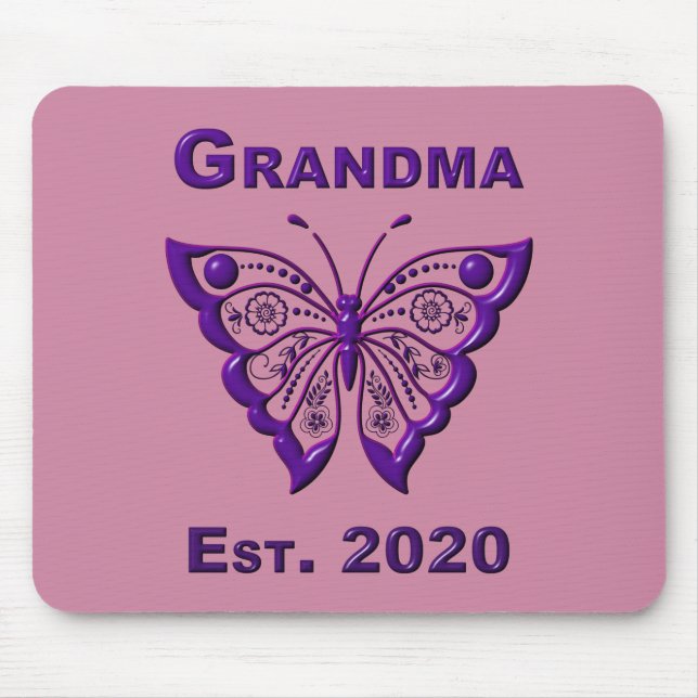 Bedårande fjärilsmormor ”Est 2020” Musmatta (Framsidan)