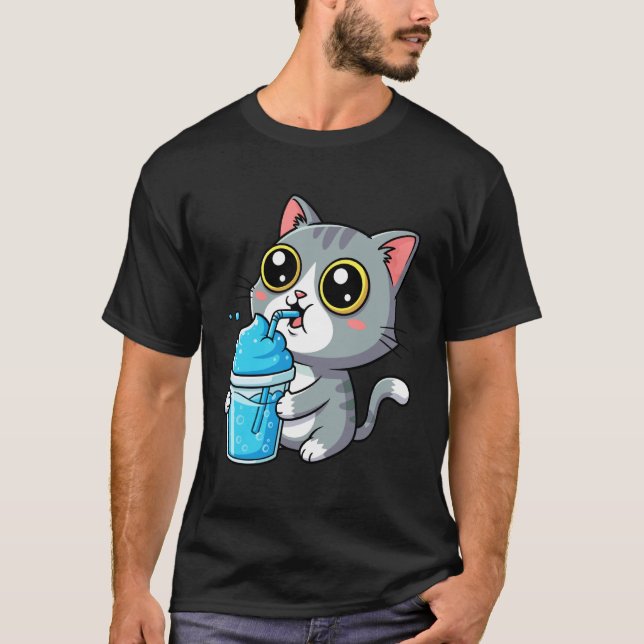 Bedårande grå tabbymask som dricker blå slushy dry t shirt (Framsida)