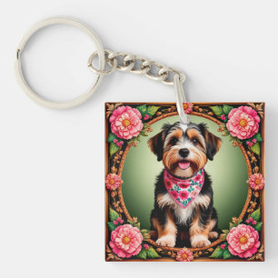 Bedårande hund ramad av färgglada blommor