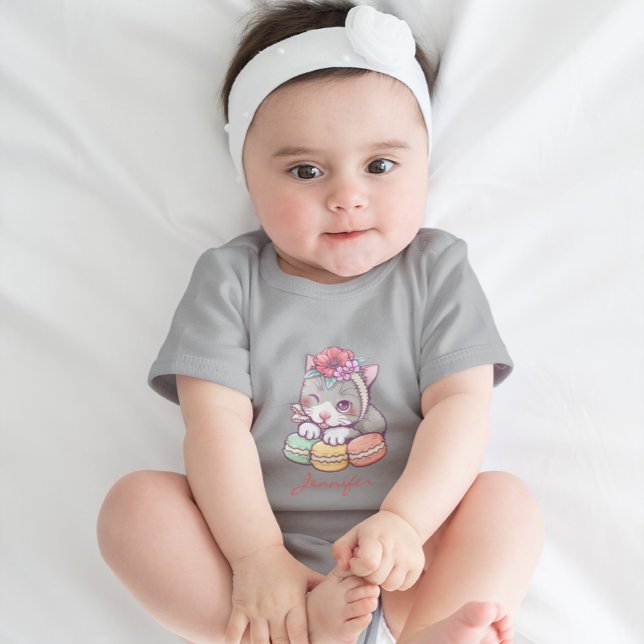 Bedårande kattunge med gröna gula rosa makaroner t shirt (Skapare uppladdad)