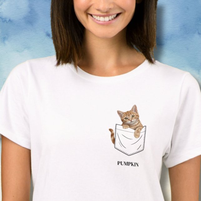 Bedårande Orange Tabby Katt i Ficknamn T Shirt (Skapare uppladdad)