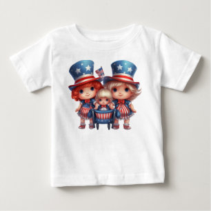 BEDRIVENDE SMÅ FLIKOR KLÄDA I RÖTT VITT BLÅTT T SHIRT