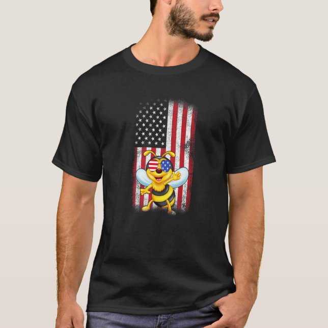 Bee American Flagga Boys Girls Manar Women Four of T Shirt (Framsida)