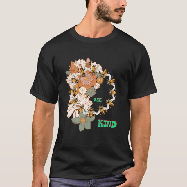 Bee Kind T Shirt (Framsida)
