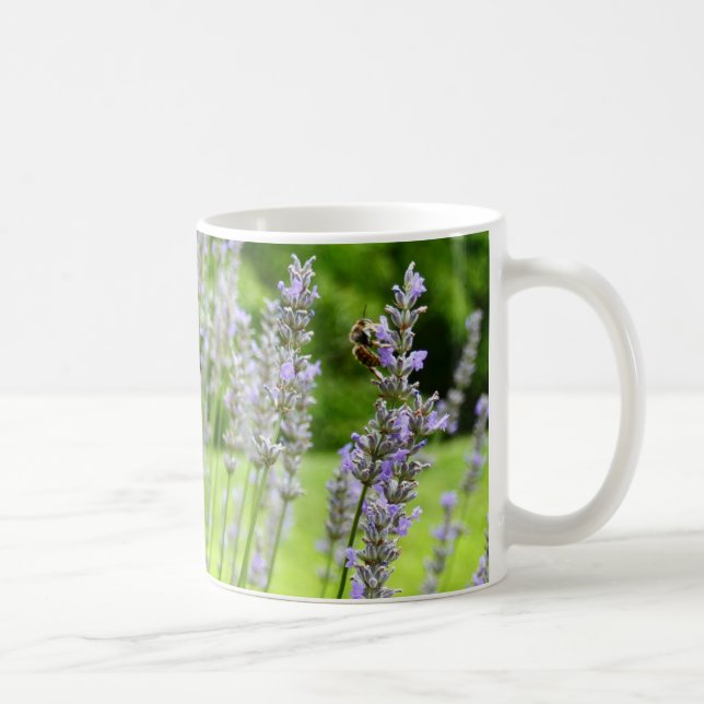 Bee på Lavender-Blommigten Kaffemugg (Höger)