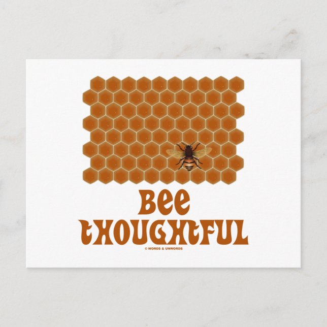 Bee Thoughtful (Bee on Honeycomb Background) Vykort (Framsida)