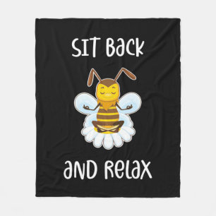 Bee Yoga, sätt dig tillbaka och slappna av. Fleecefilt