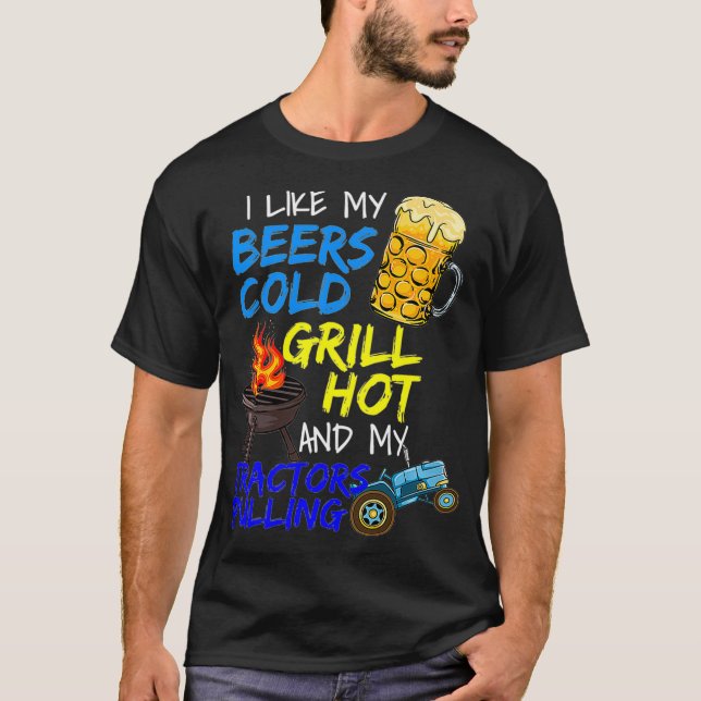 Beer Älskare Grillmaster Kött Grilling BBQ Tractor T Shirt (Framsida)
