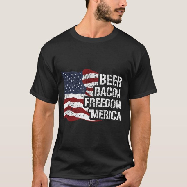 Beer, Bacon, Freedom America T Shirt (Framsida)