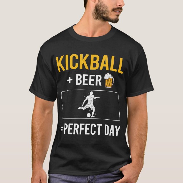 Beer Day Kickball T Shirt (Framsida)