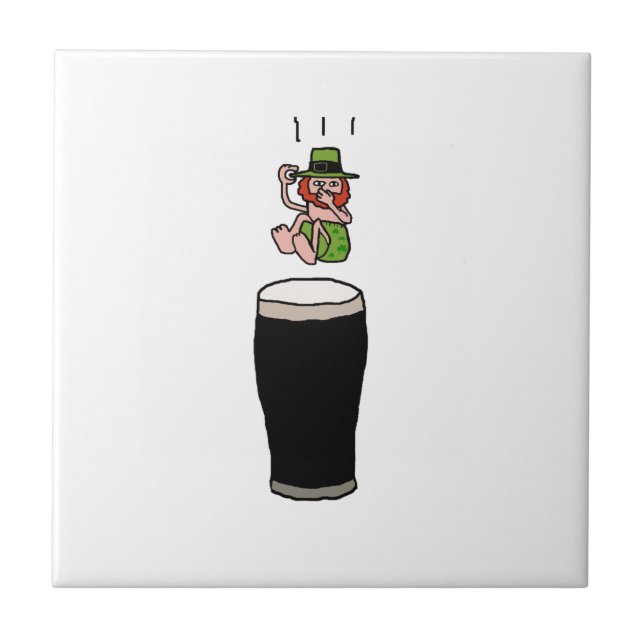 Beer Diving Leprechaun Tecknad Illustration Kakelplatta (Framsidan)