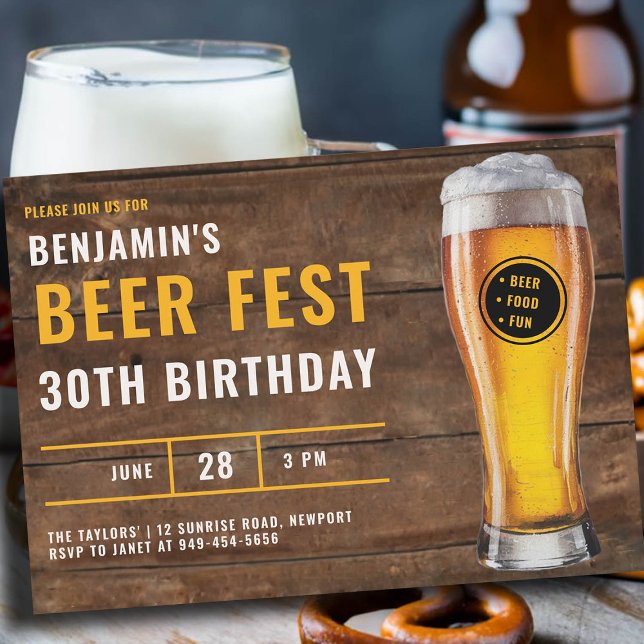 Beer Fest Manar Rustic Wood Backyard 30års födelse Inbjudningar (mens 30th birthday beer fest party invitation ticket photo black white yellow cheers rustic brewery)