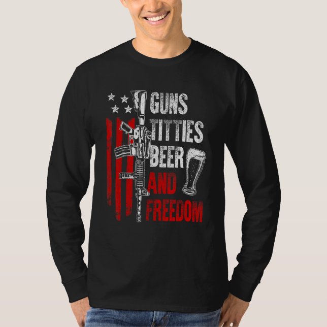 Beer & Freedom Drinking USA American Flag Men Dad  T Shirt (Framsida)