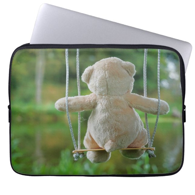 Beer op schommel vanaf de rug. laptop fodral (Framsidan)