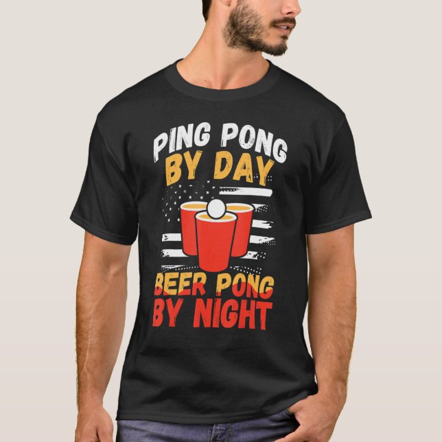Beer Pong by Night Bord Tennis Player T Shirt (Framsida)
