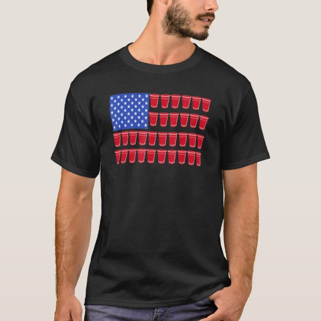 Beer Pong dricker American Flagga Red Solo Kopp T Shirt (Framsida)