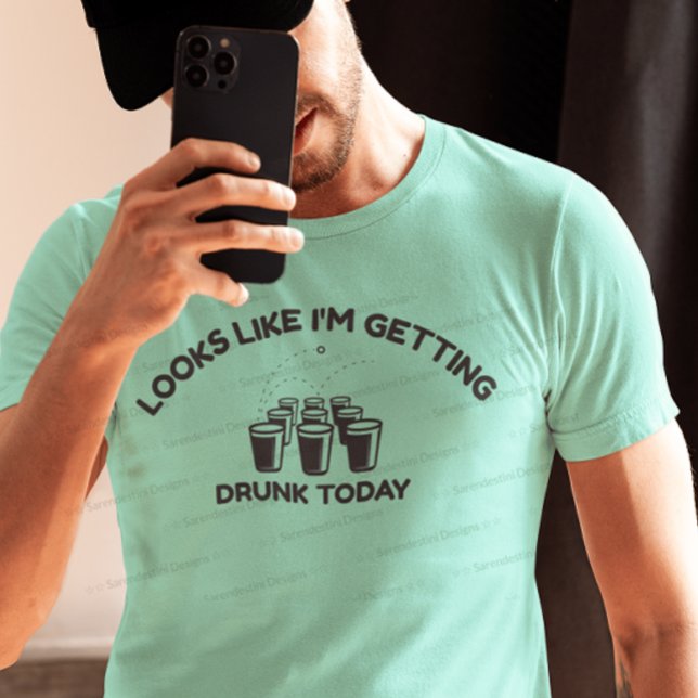 Beer Pong Vibes | Fyra Glas Idag T-shirt (Skapare uppladdad)